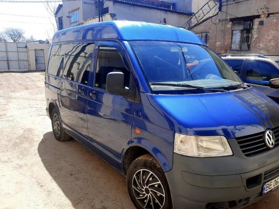 Volkswagen Transporter
                     2004г. в рассрочку