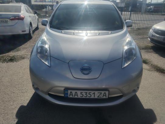 Nissan Leaf 2014г. в рассрочку