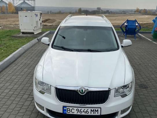 Skoda Superb 2010г. в рассрочку