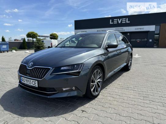 Skoda Superb                          2017г. в рассрочку