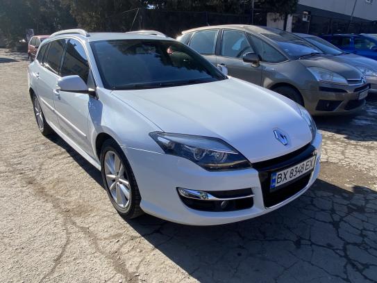 Renault Laguna                          2011г. в рассрочку