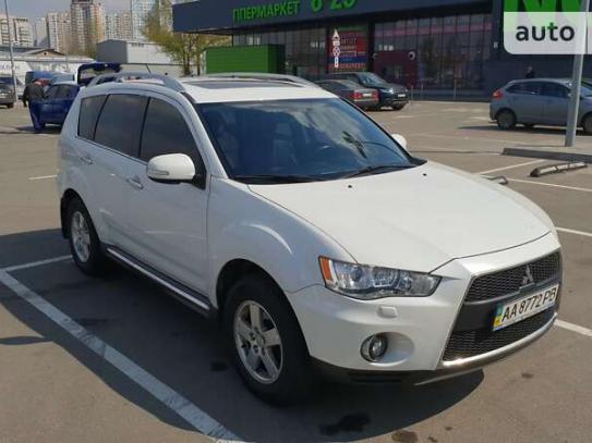 Mitsubishi Outlander 2010р. у розстрочку