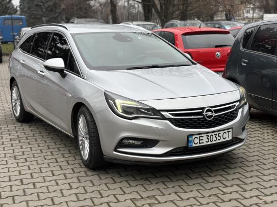 Opel Astra                           2016г. в рассрочку