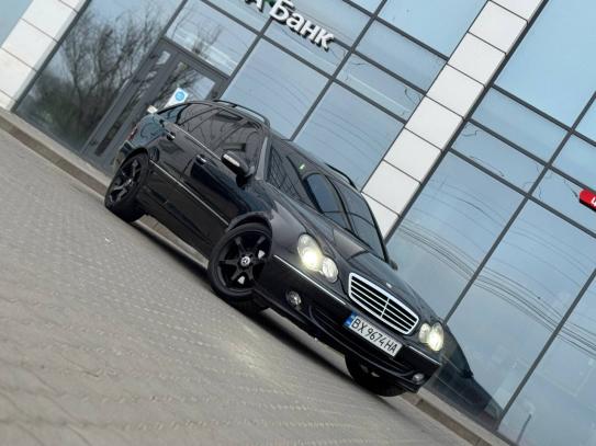 Mercedes-benz C 180
                           2004г. в рассрочку