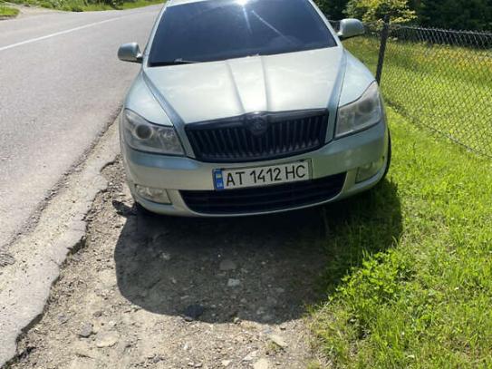 Skoda Octavia                         2010г. в рассрочку