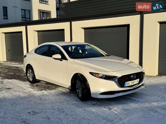 Mazda 3                               2023г. в рассрочку