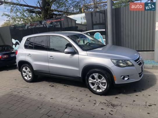 Volkswagen Tiguan                          2009г. в рассрочку