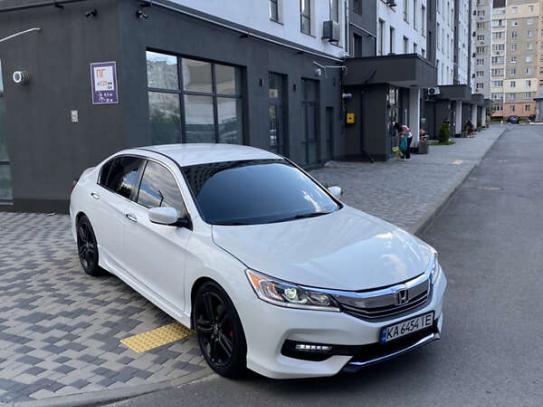 Honda Accord
                          2016г. в рассрочку