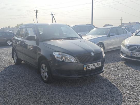 Skoda Fabia
                           2011г. в рассрочку