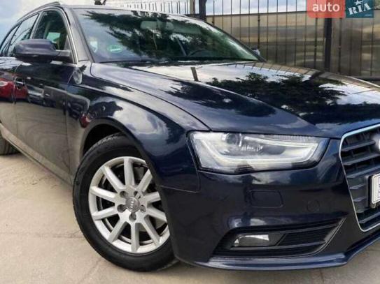 Audi A4 2014г. в рассрочку