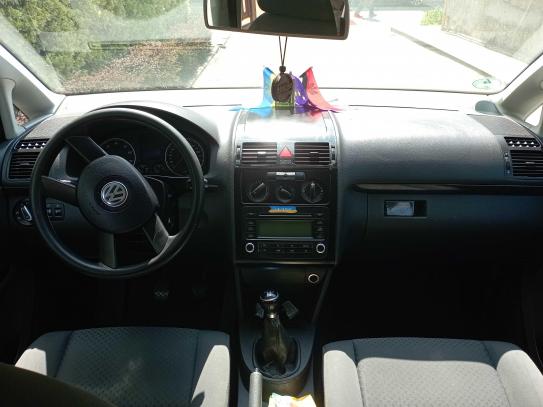 Volkswagen Touran 2005р. у розстрочку