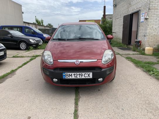 Fiat Punto
                           2010г. в рассрочку