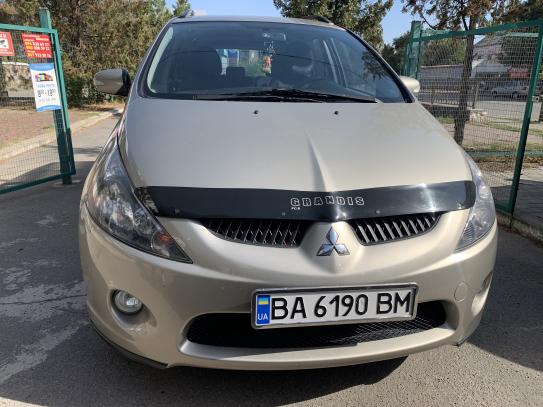 Mitsubishi Grandis 2006р. у розстрочку