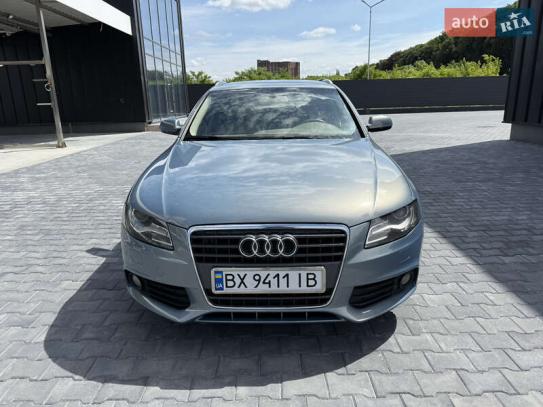 Audi A4                              2011г. в рассрочку