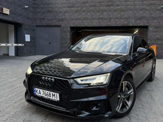 Audi A4                              2017г. в рассрочку