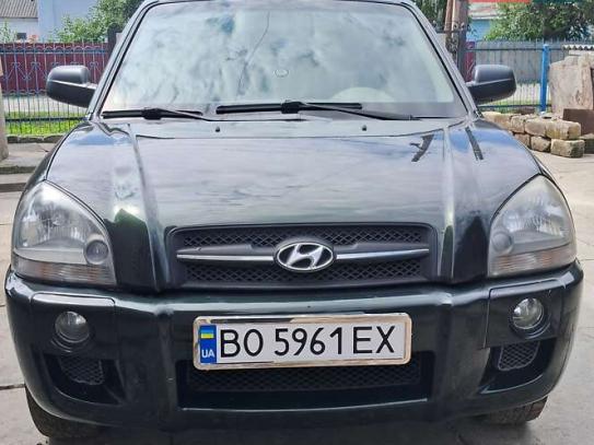 Hyundai Tucson                          2005г. в рассрочку