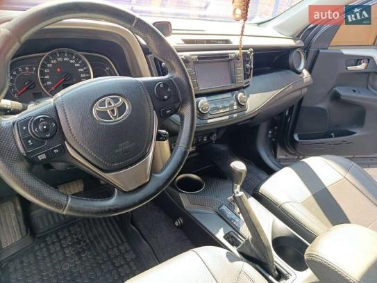 Toyota Rav4                            2014г. в рассрочку