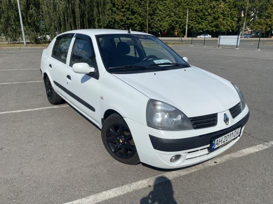 Renault Clio symbol 2005г. в рассрочку