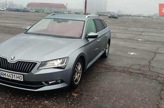 Skoda Superb 2019р. у розстрочку