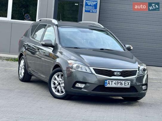 Kia Ceed
                            2010г. в рассрочку