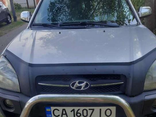 Hyundai Tucson 2005г. в рассрочку