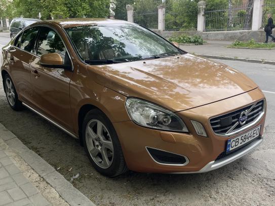 Volvo S60                             2011г. в рассрочку