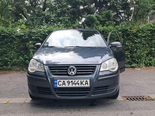 Volkswagen Polo                            2008г. в рассрочку