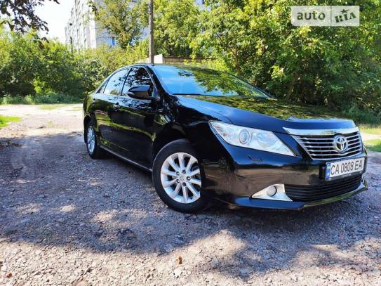 Toyota Camry 2011р. у розстрочку