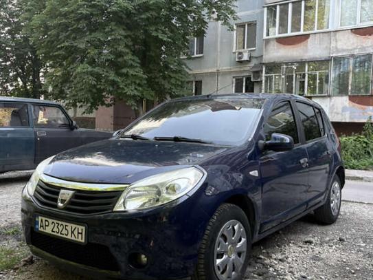 Dacia Sandero
                         2010г. в рассрочку