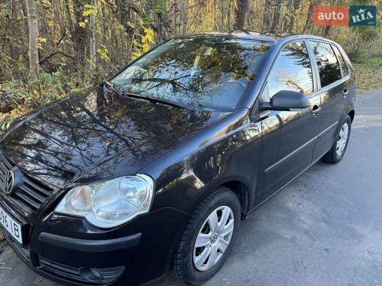 Volkswagen Polo                            2008г. в рассрочку