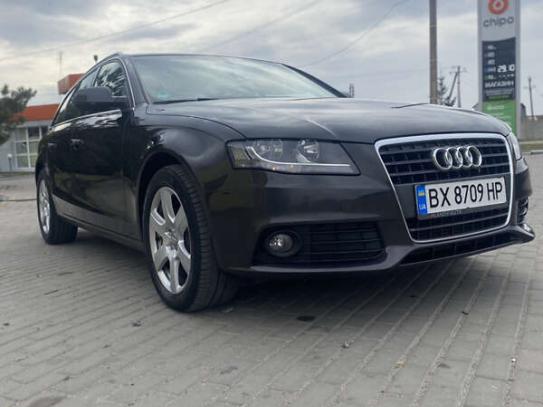 Audi A4 2010р. у розстрочку