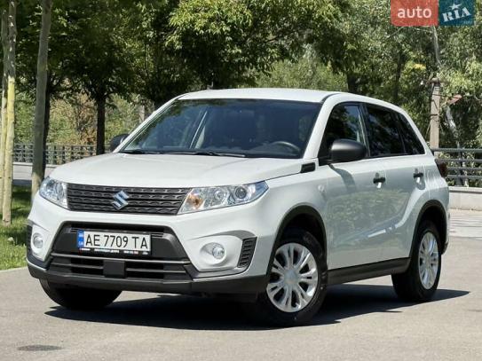 Suzuki Vitara                          2023г. в рассрочку
