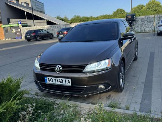 Volkswagen Jetta                           2014г. в рассрочку