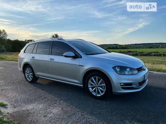 Volkswagen Golf 2015р. у розстрочку