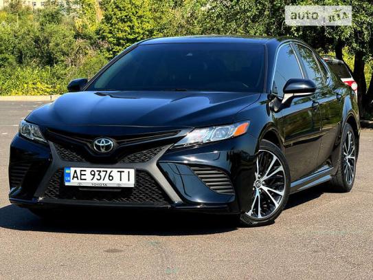 Toyota Camry 2019г. в рассрочку