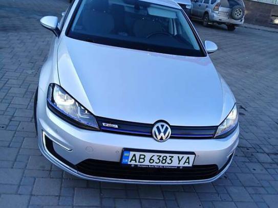 Volkswagen E-golf                          2014г. в рассрочку