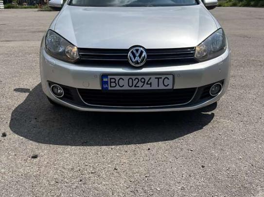 Volkswagen Golf
                            2012г. в рассрочку