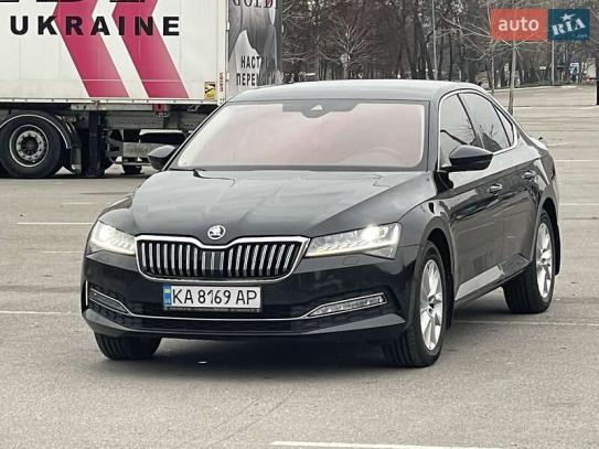 Skoda Superb                          2020г. в рассрочку