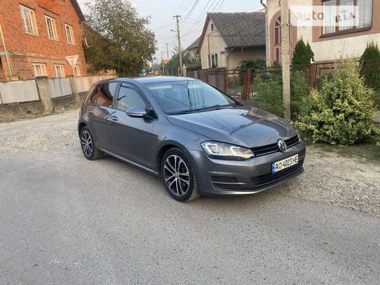 Volkswagen Golf 2015р. у розстрочку