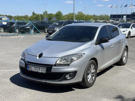 Renault Megane 2013г. в рассрочку