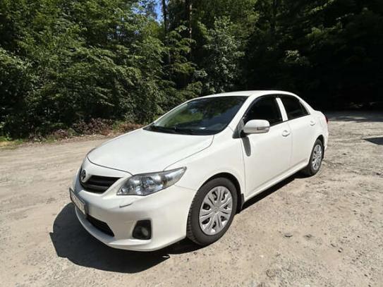Toyota Corolla                         2013г. в рассрочку