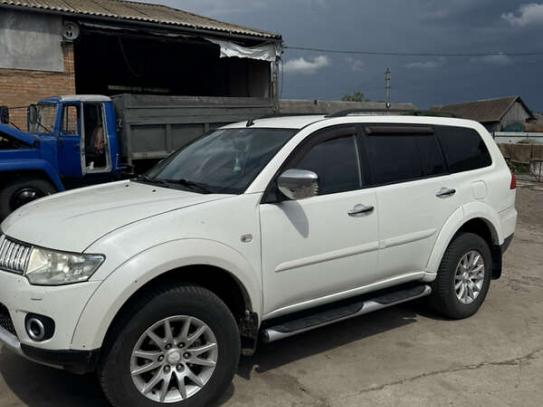 Mitsubishi Pajero sport 2011р. у розстрочку