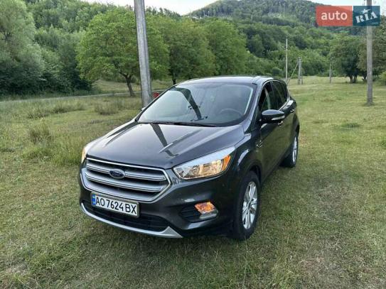 Ford Escape                          2017г. в рассрочку
