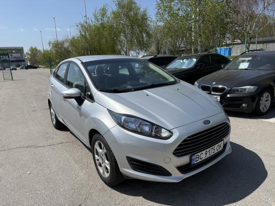 Ford Fiesta                          2016г. в рассрочку