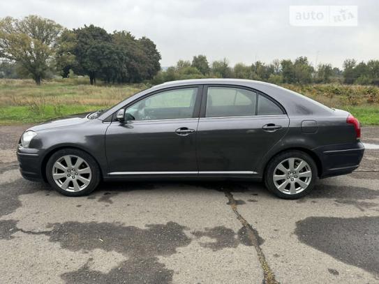 Toyota Avensis 2007г. в рассрочку