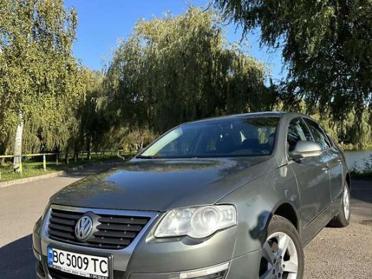 Volkswagen Passat 2007р. у розстрочку