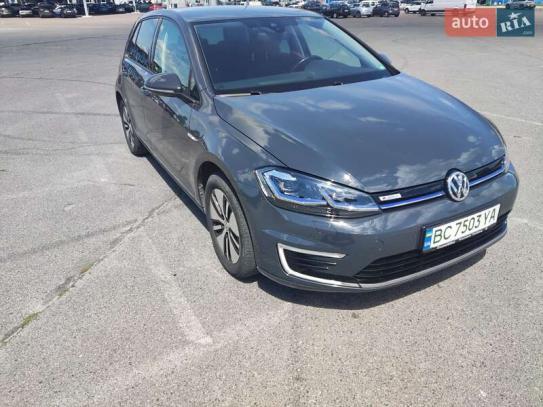 Volkswagen E-golf
                          2020г. в рассрочку