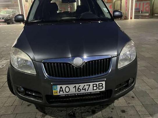 Skoda Roomster 2007г. в рассрочку