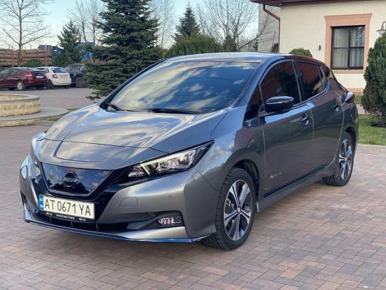 Nissan Leaf 2020р. у розстрочку