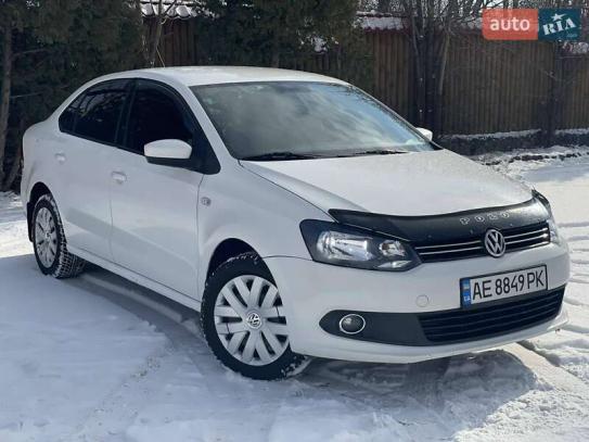 Volkswagen Polo
                            2013г. в рассрочку